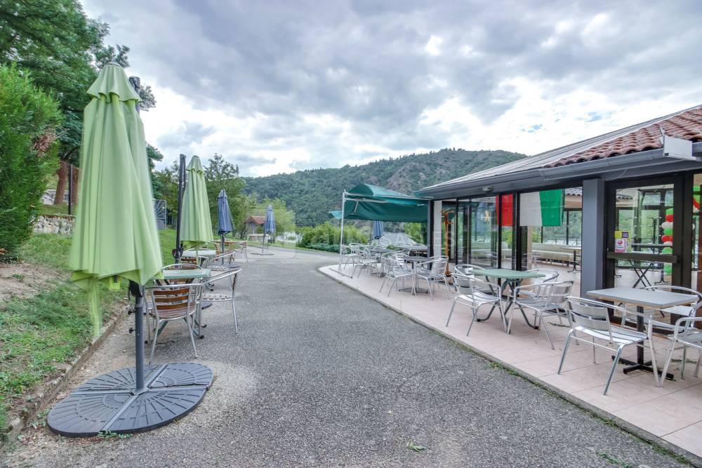 VillageFani_pavillon-du-lac (1)